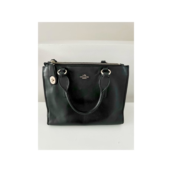 Coach Handbags - 🖤 Vintage Coach Bag 🖤